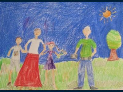 Картина. Автор: Лубянова Дарья. Техника: карандаш. Класс: 1 Наша семья на прогулке